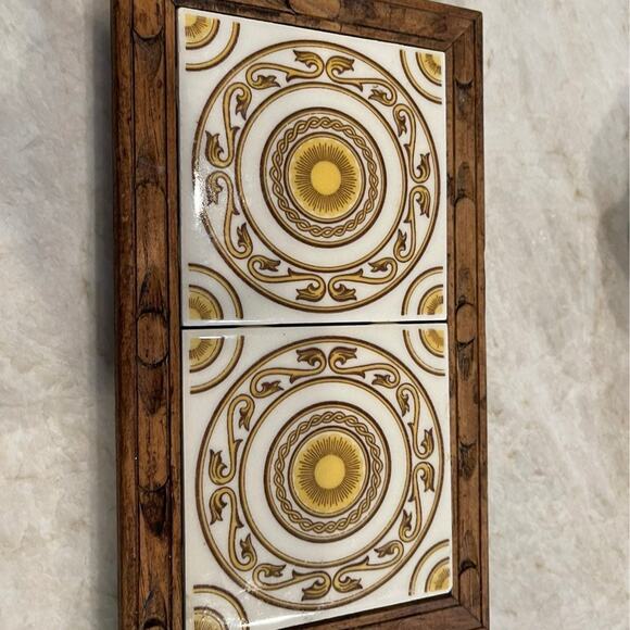 Vintage mexican tile trivets with wood frame - Picture 8 of 8